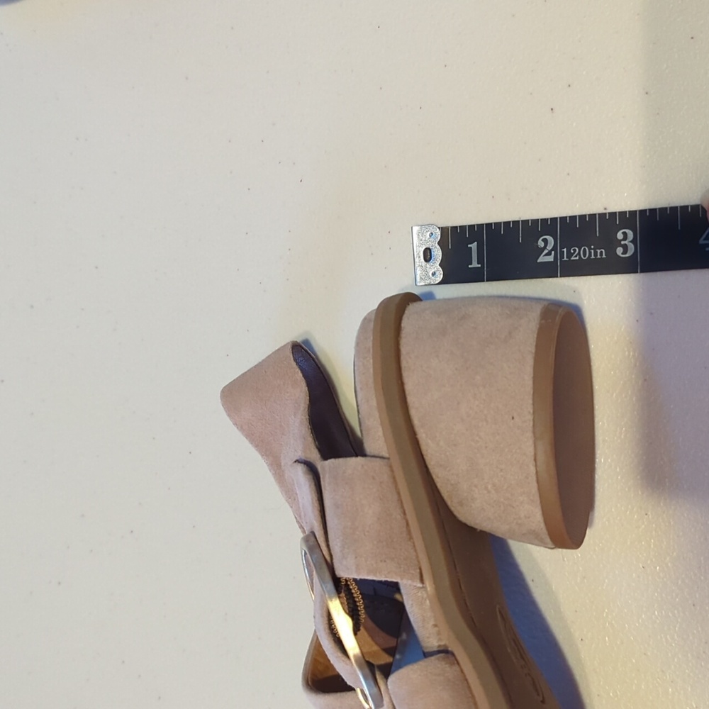 Sofft, Coryn, Taupe Suede Sandals. Size 9 - Picture 11 of 11